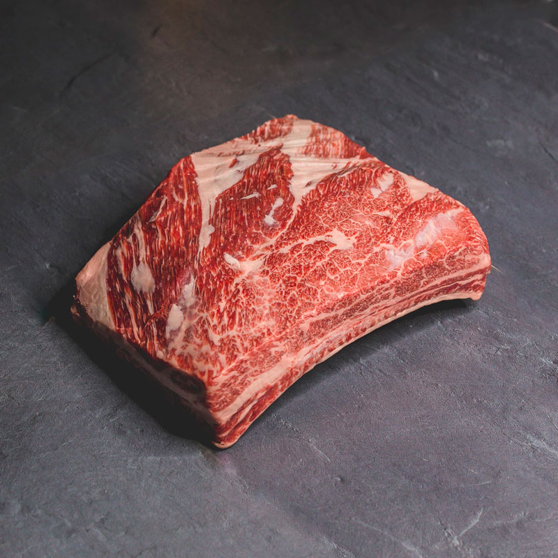 Beef Ribs Taglio di beef ribs su sfondo scuro