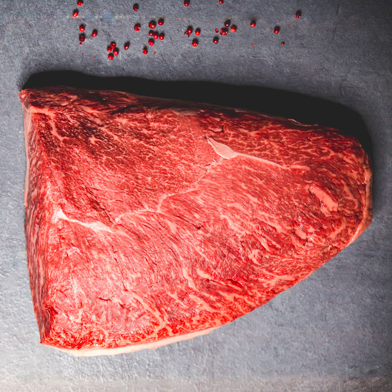 Picanha Taglio di carne picanha su sfondo scuro